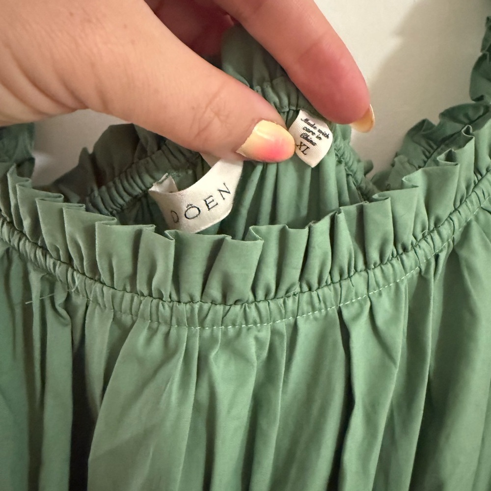 Doen Green Maxi Dress - Picture 2 of 5